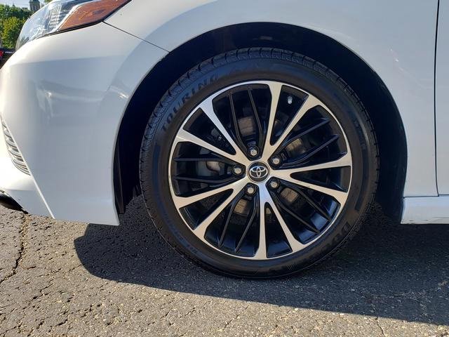 Used 2018 Toyota Camry SE image 22