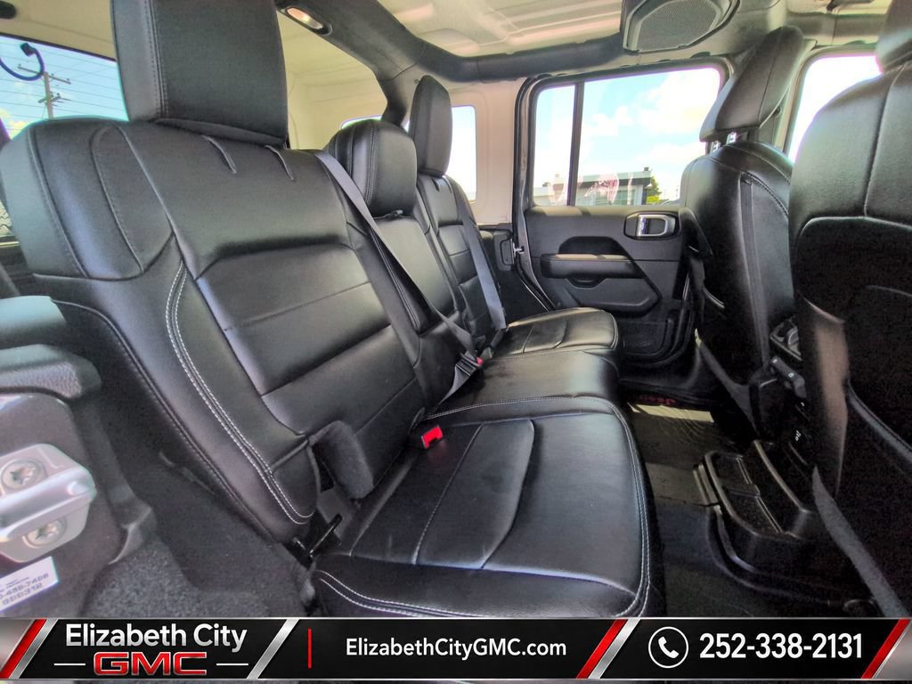 Used 2020 Jeep Wrangler Unlimited Sahara AWD/4WD image 19