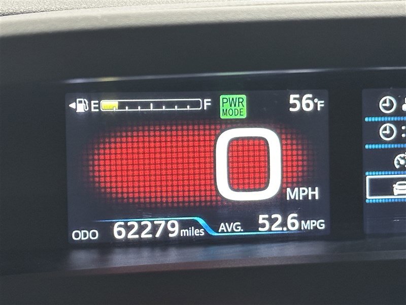 Used 2016 Toyota Prius Two image 21