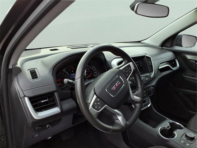 Used 2023 GMC Terrain SLE w/ Driver Convenience Package image 11