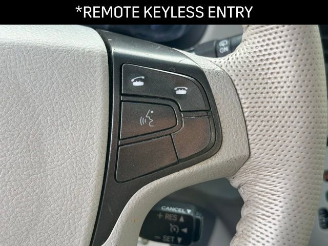 Used 2012 Toyota Sienna XLE image 7