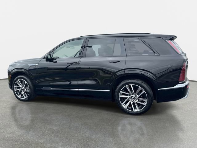 New 2026 Cadillac Vistiq Sport w/ LPO, Floor Liner Package image 3