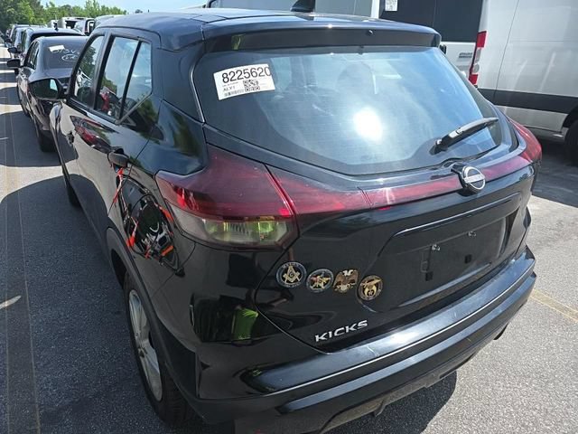 Used 2022 Nissan Kicks S FWD image 11
