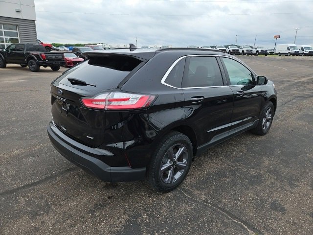 Certified 2022 Ford Edge SEL w/ Sport Appearance Package image 7