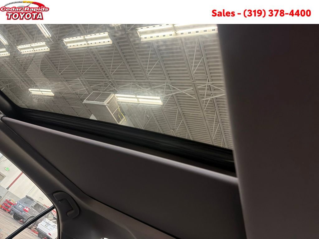 Certified 2019 Toyota Camry XSE image 22