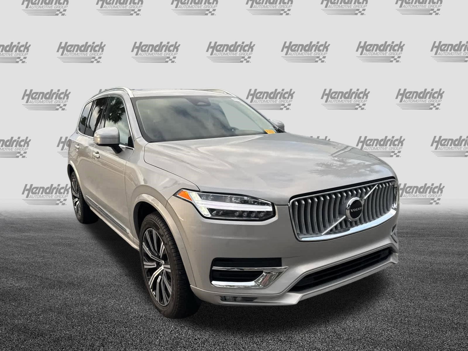 Certified 2025 Volvo XC90 B5 Core AWD/4WD image 5