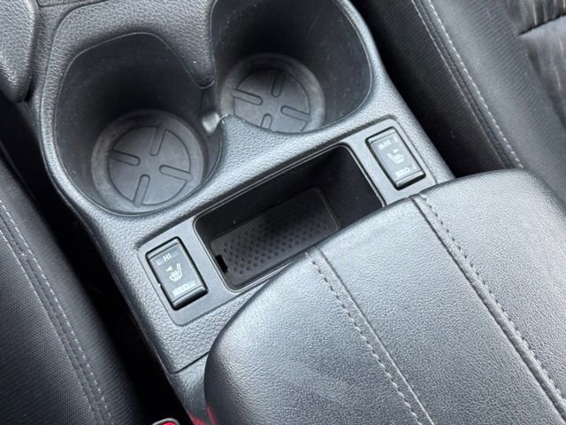 Used 2018 Nissan Rogue SV image 19