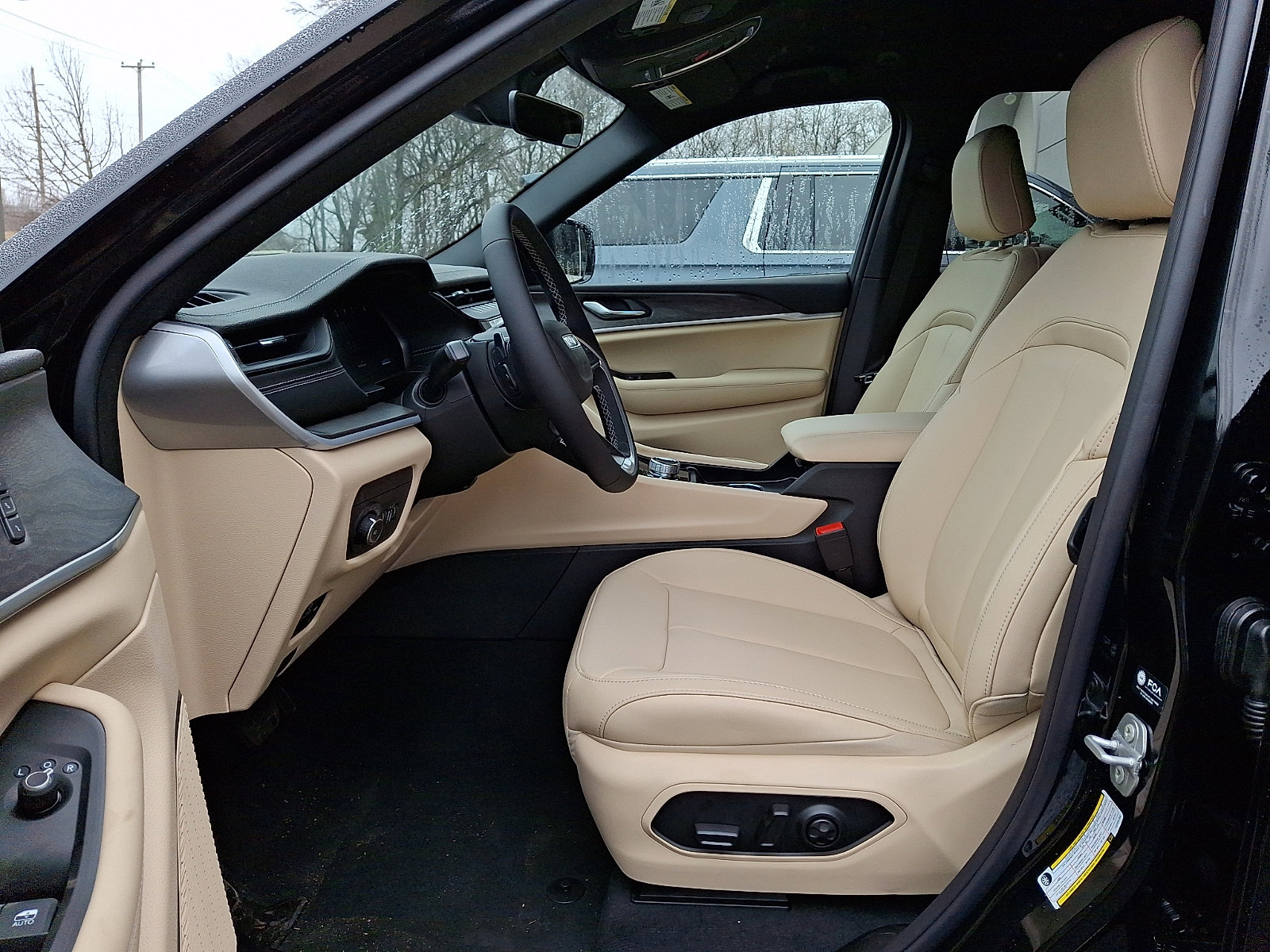New 2026 Jeep Grand Cherokee Limited image 9