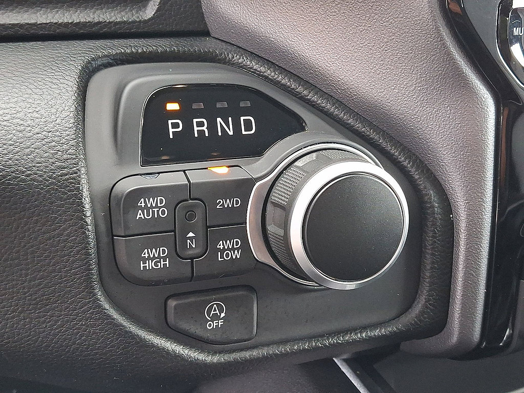 Used 2025 RAM 1500 Big Horn AWD/4WD image 18