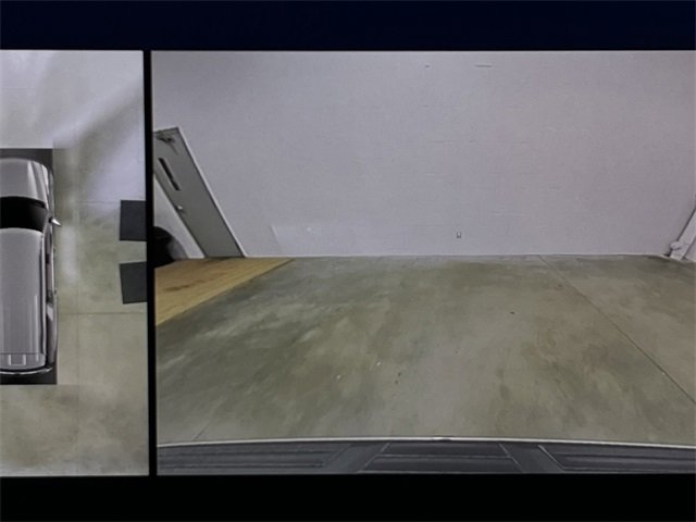 New 2025 Chevrolet Suburban High Country image 25