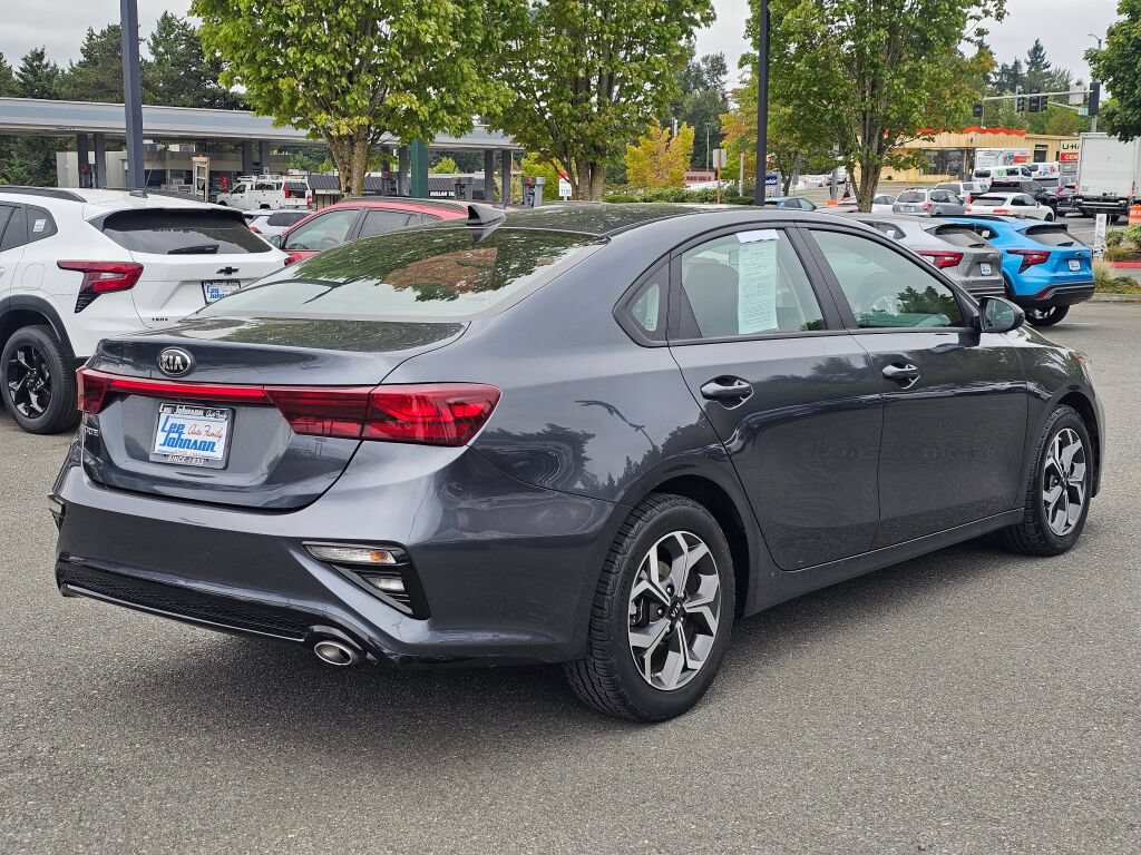 Used 2019 Kia Forte LXS FWD image 5