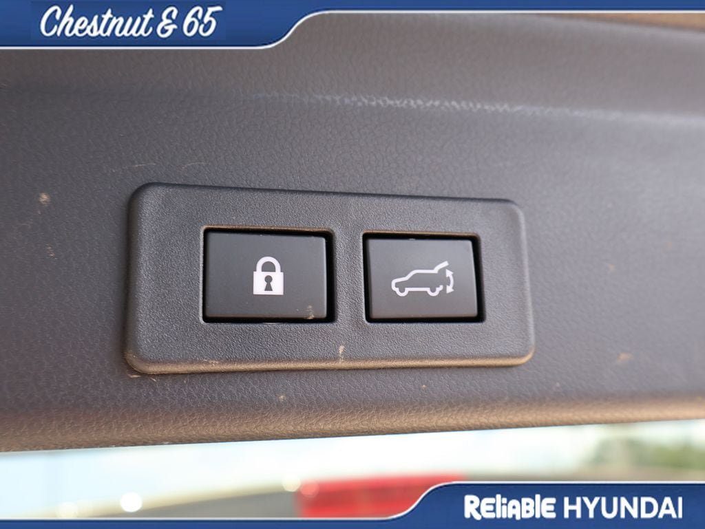 Used 2025 Subaru Ascent Premium AWD/4WD image 18