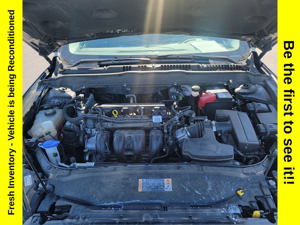 Used 2015 Ford Fusion SE w/ Equipment Group 201A FWD image 17