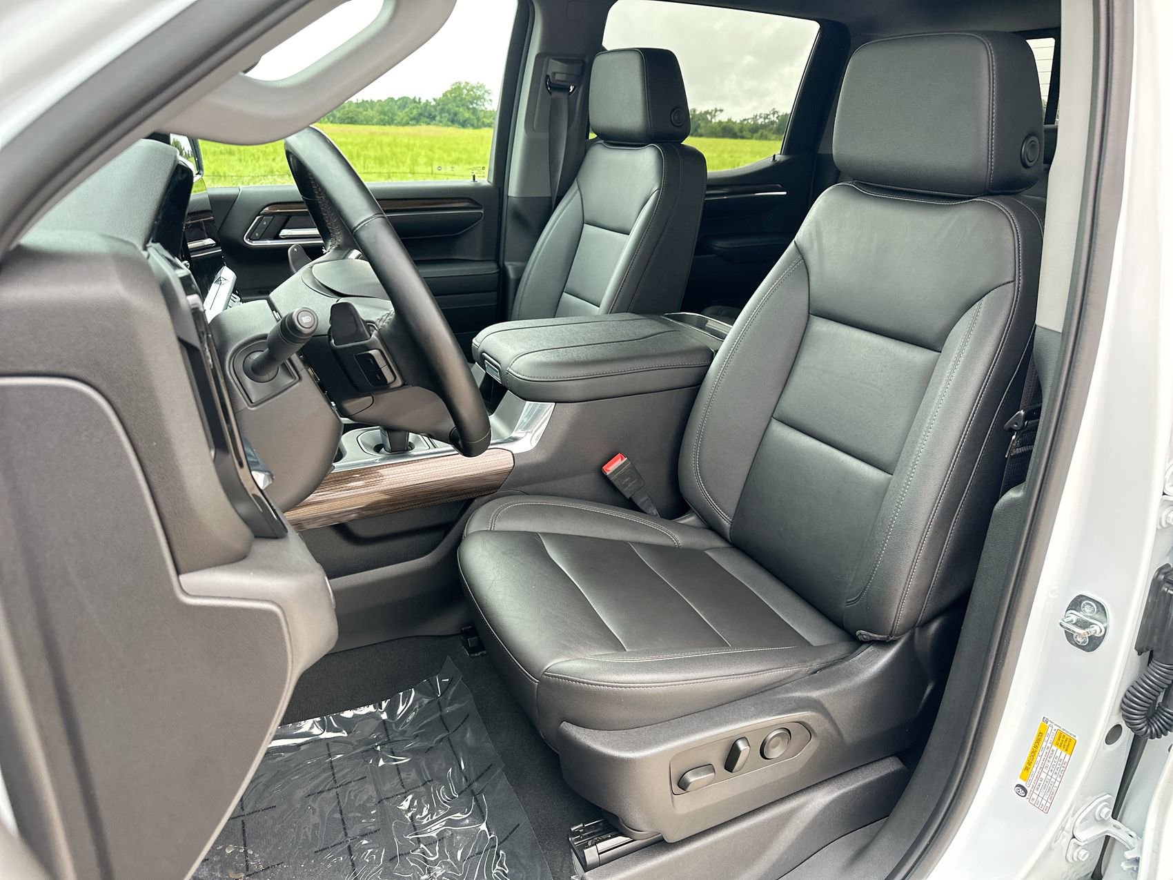 Used 2023 Chevrolet Silverado 1500 LT Trail Boss w/ Convenience Package II AWD/4WD image 11
