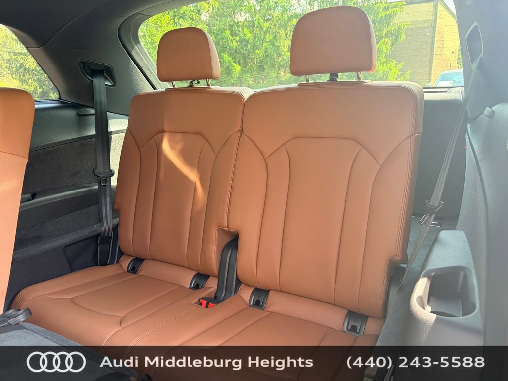 Used 2026 Audi Q7 2.0T Premium Plus w/ Premium Plus Package AWD/4WD image 40