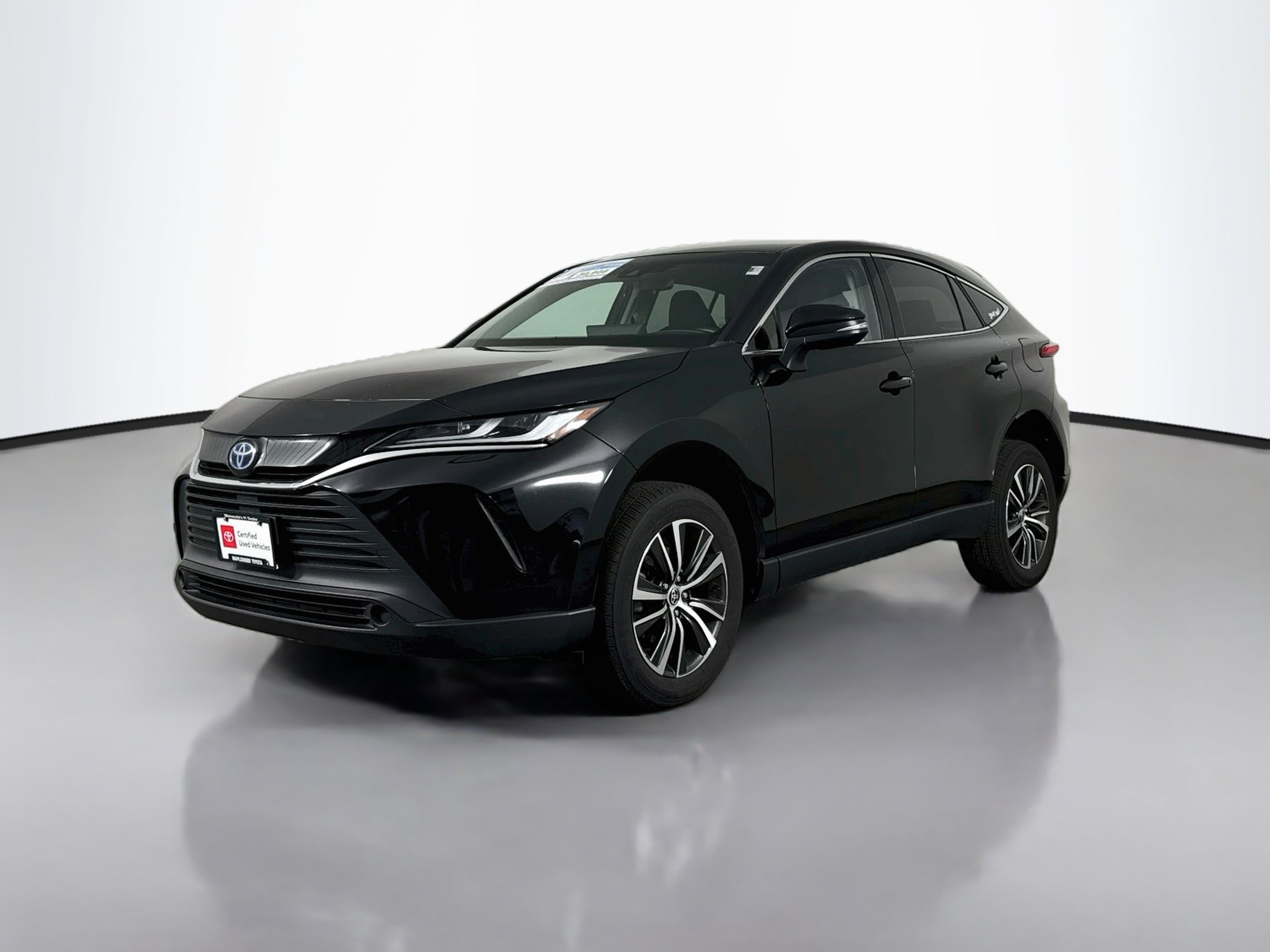 Certified 2024 Toyota Venza LE AWD/4WD image 3