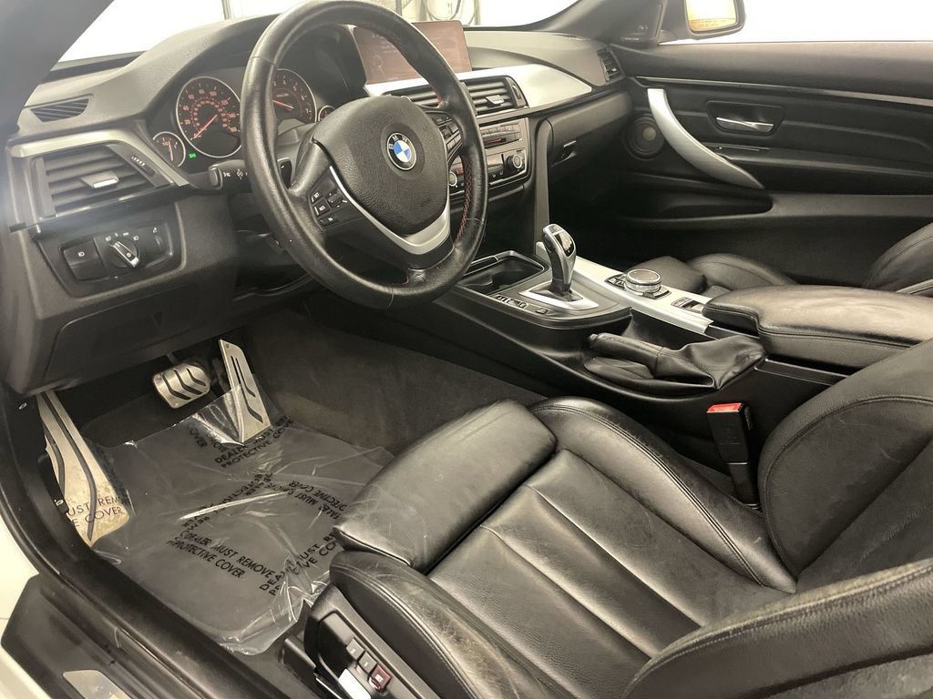 Used 2016 BMW 428i xDrive Convertible AWD/4WD image 4