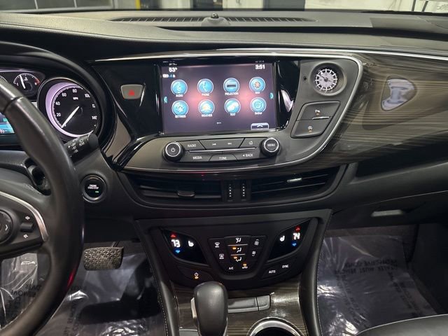 Used 2019 Buick Envision Essence image 18
