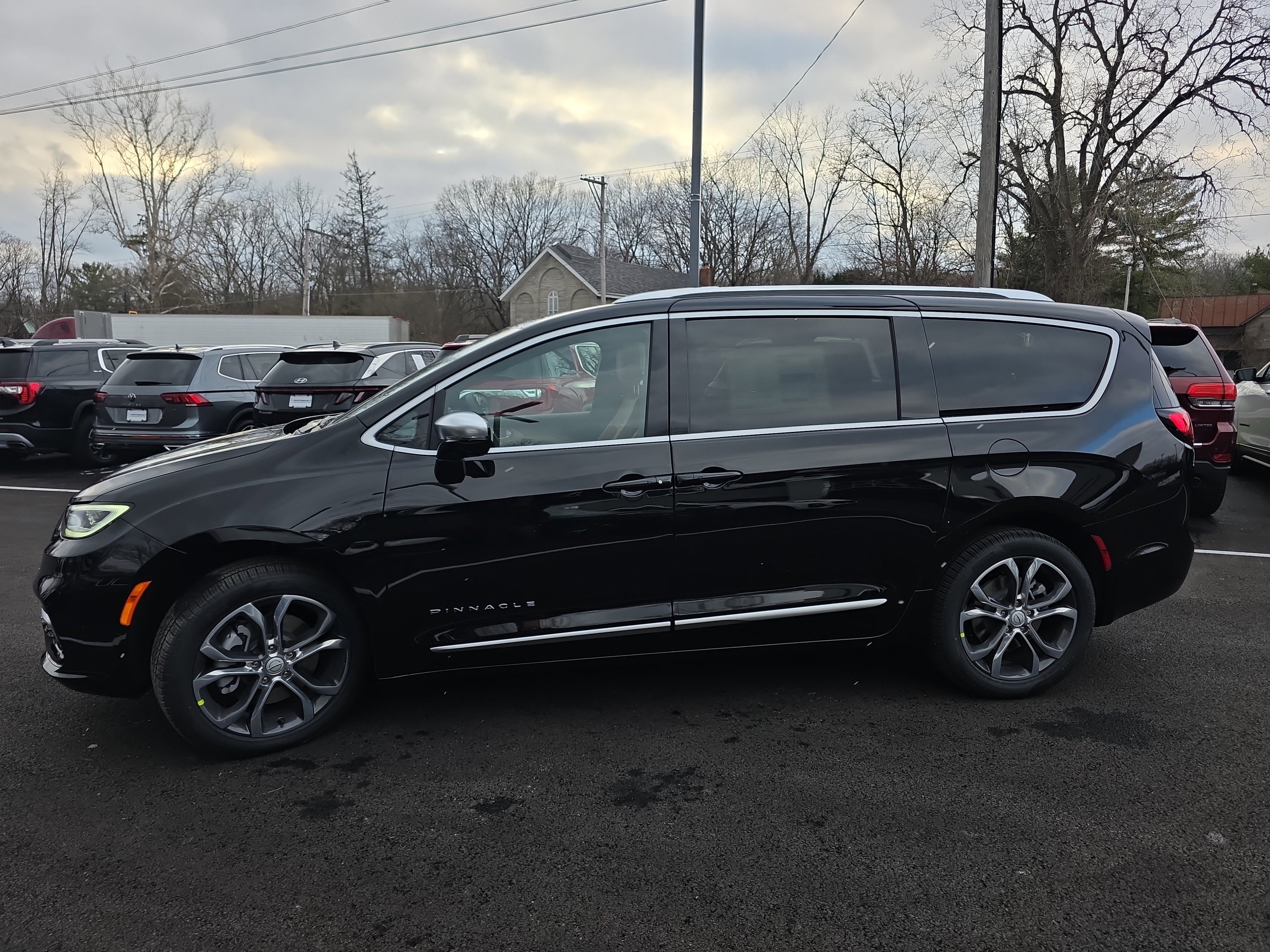 New 2026 Chrysler Pacifica Pinnacle image 20