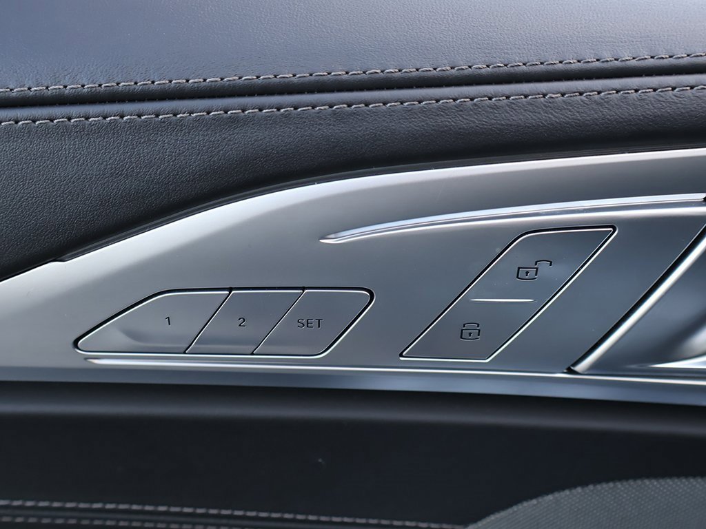 Used 2023 BMW M850i xDrive M850i xDrive image 38