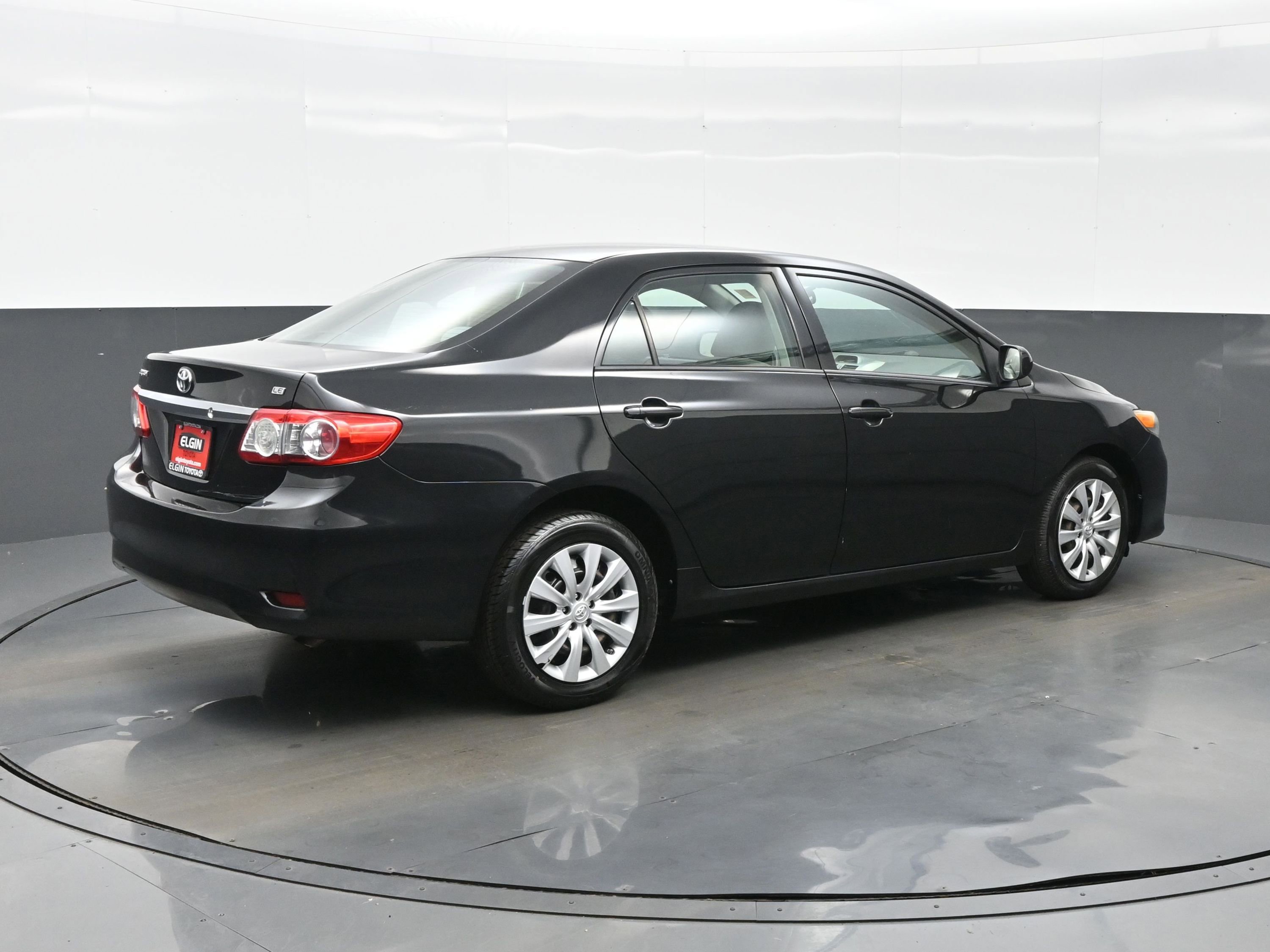 Used 2012 Toyota Corolla LE FWD image 6