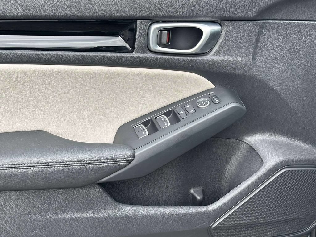 Used 2024 Honda Civic EX-L image 17