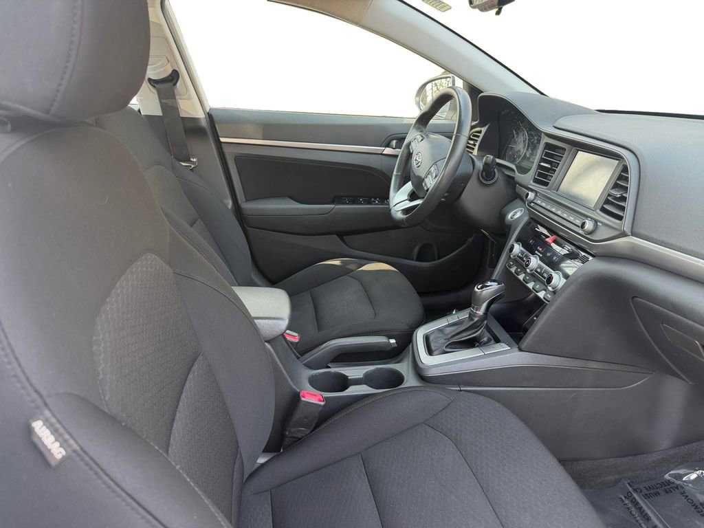 Used 2020 Hyundai Elantra Value Edition w/ Cargo Package (C1) FWD image 15