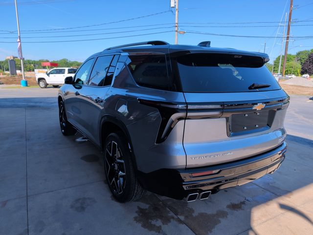 Used 2025 Chevrolet Traverse High Country w/ LPO, Floor Liner Package AWD/4WD image 6