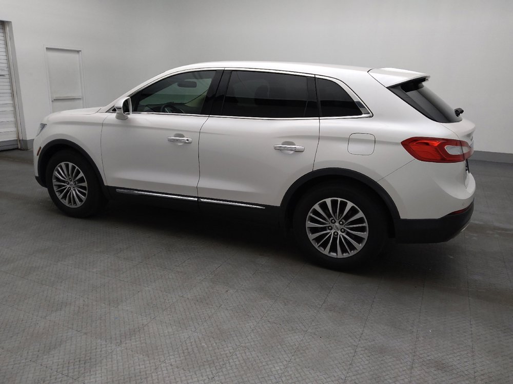 Used 2017 Lincoln MKX Select w/ Select Plus Package image 3