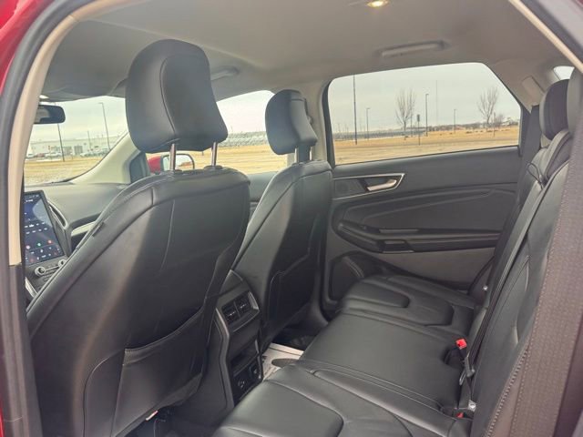 Used 2022 Ford Edge Titanium w/ Class II Trailer Tow Package image 29