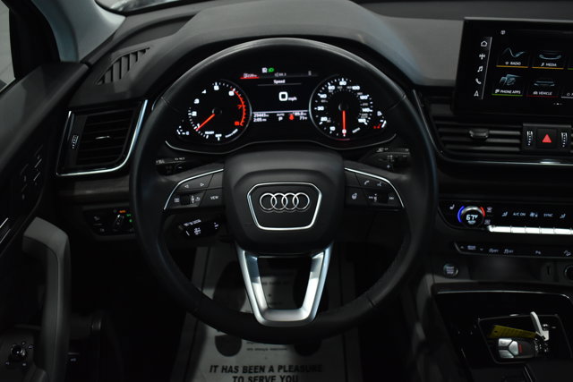 Used 2023 Audi Q5 2.0T Premium w/ Convenience Package image 16