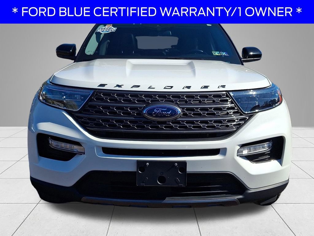 Used 2022 Ford Explorer XLT w/ Equipment Group 202A image 2