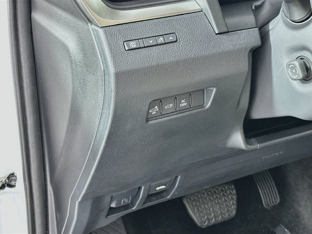Used 2024 Lexus GX 550 AWD/4WD image 11