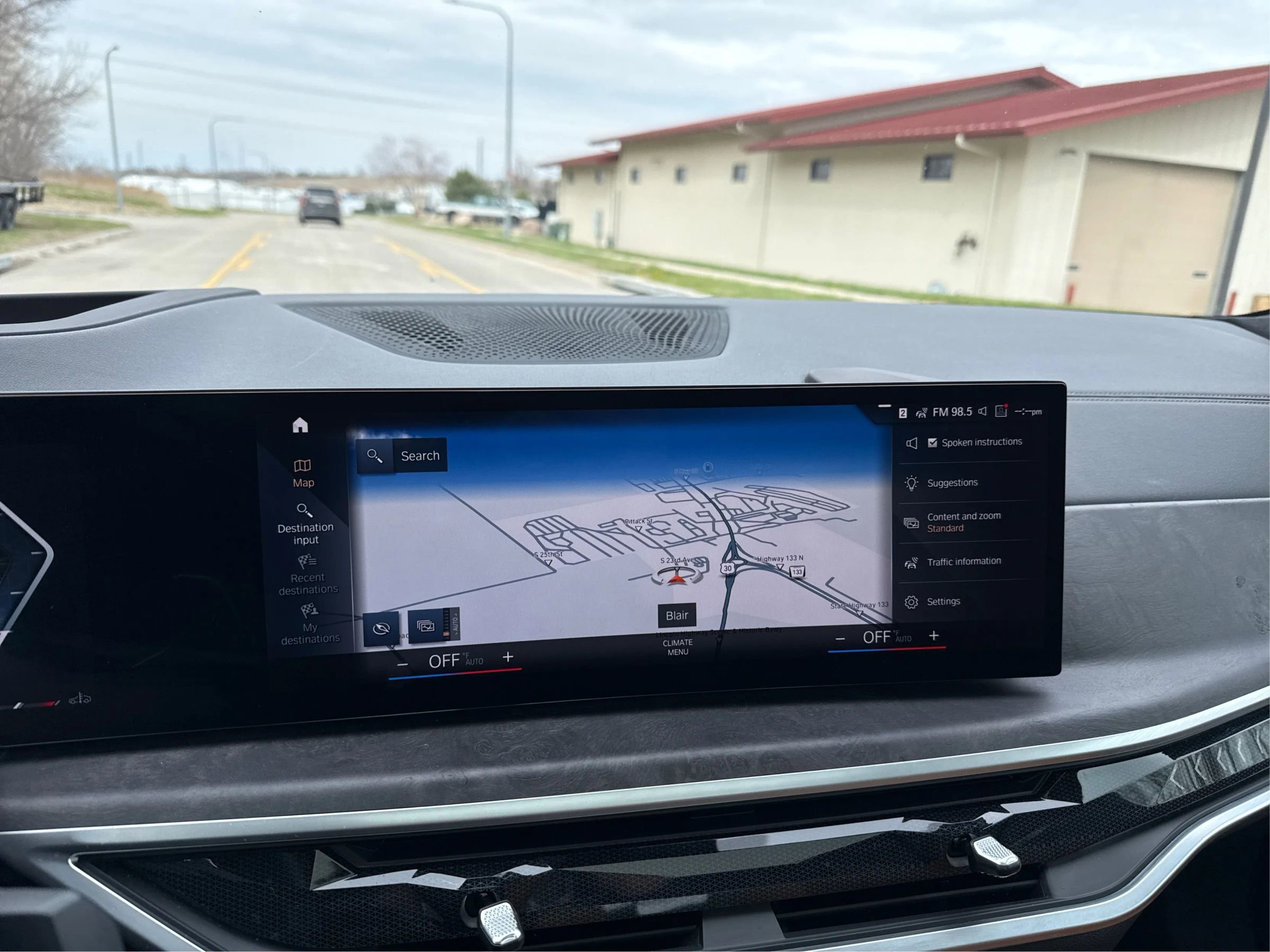 Used 2023 BMW X7 xDrive40i w/ M Sport Package image 28