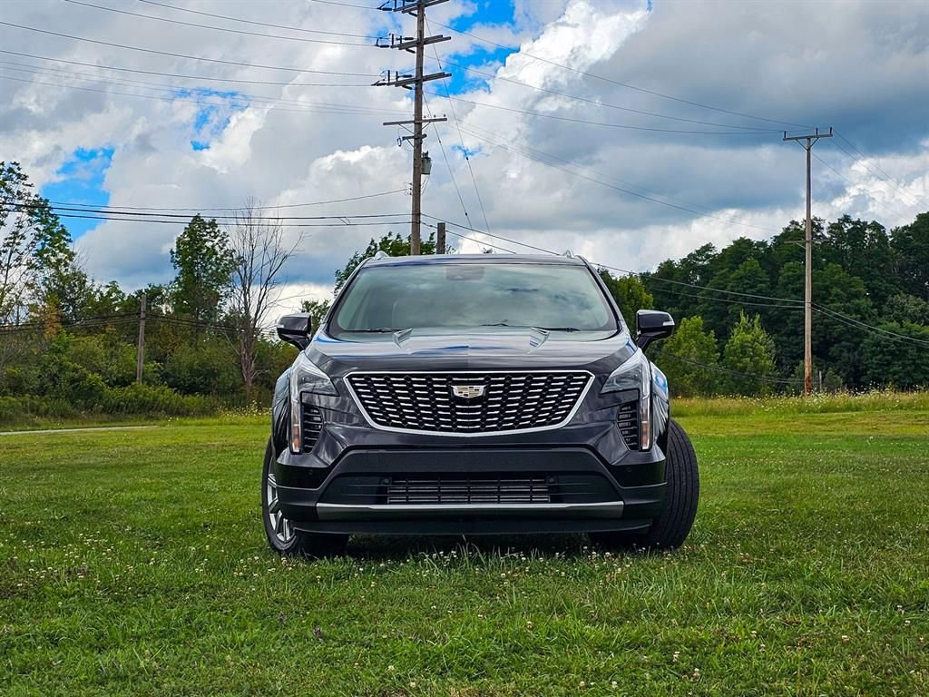 Used 2022 Cadillac XT4 Premium Luxury w/ Enhanced Visibility Package image 9