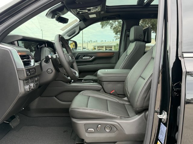 New 2027 GMC Yukon Denali w/ Denali Reserve Package AWD/4WD image 10