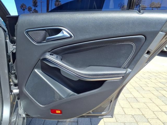 Used 2018 Mercedes-Benz CLA 250 4MATIC image 23