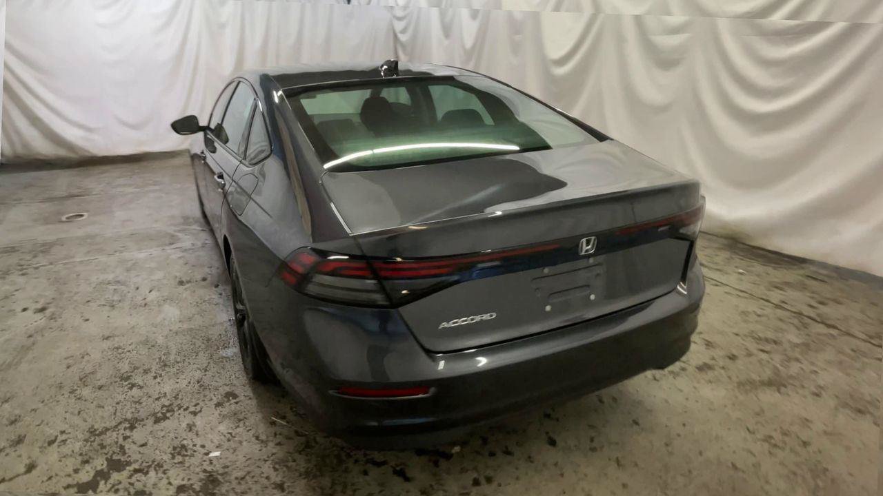 Certified 2025 Honda Accord SE image 7