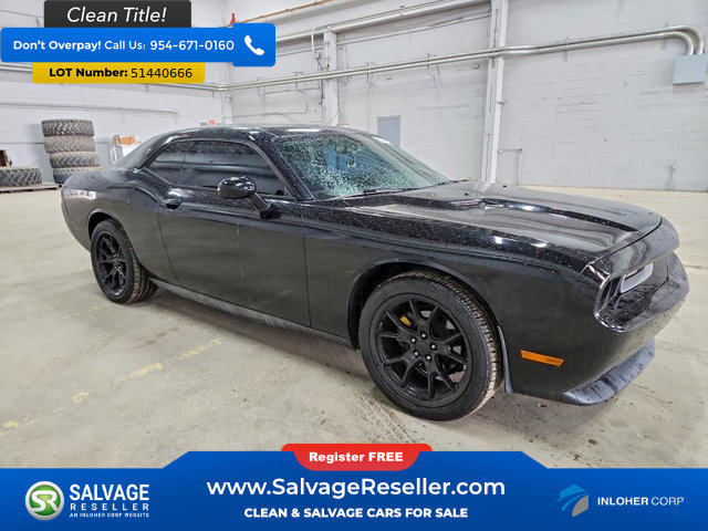 Used 2013 Dodge Challenger SXT RWD image 5