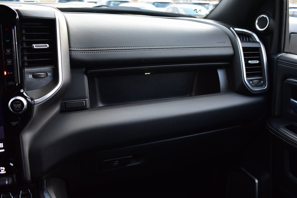 Used 2024 RAM 3500 Laramie w/ Night Edition image 31