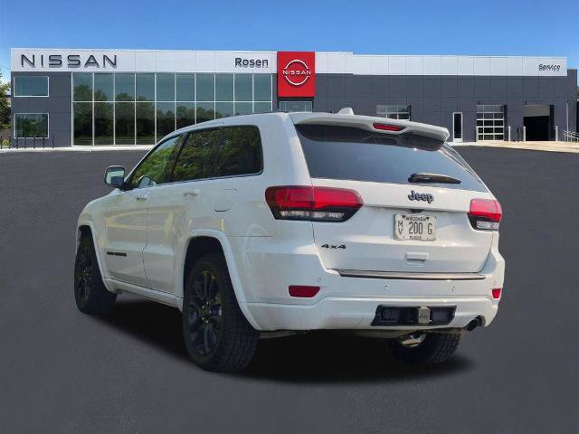 Used 2020 Jeep Grand Cherokee Altitude AWD/4WD image 5