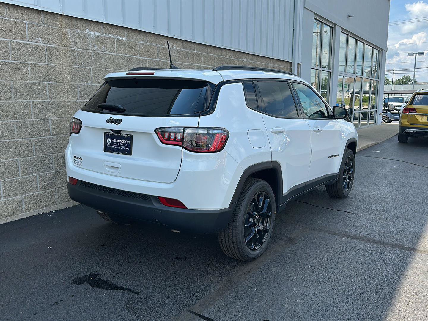 New 2026 Jeep Compass Latitude AWD/4WD image 2