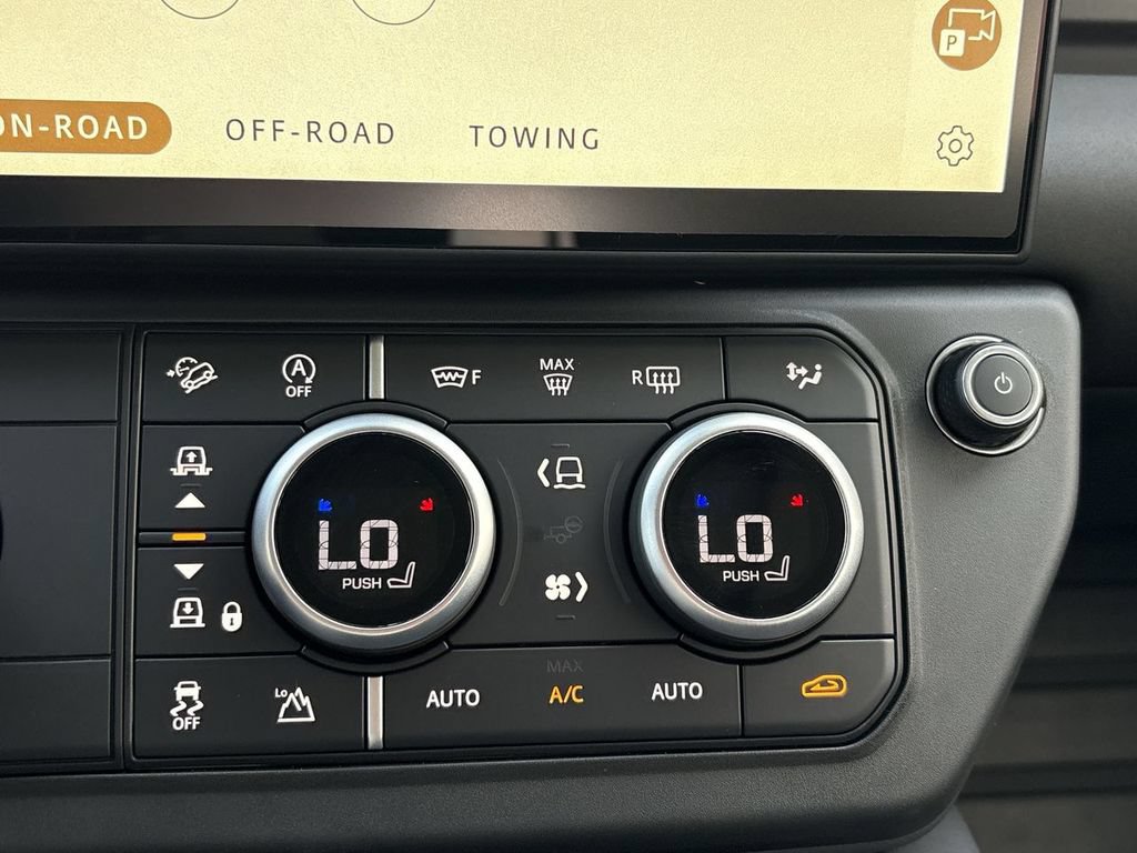New 2026 Land Rover Defender 110 S AWD/4WD image 27