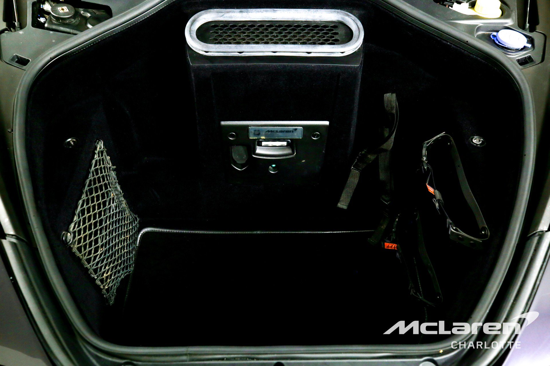 Used 2024 McLaren 750S Spider RWD image 18