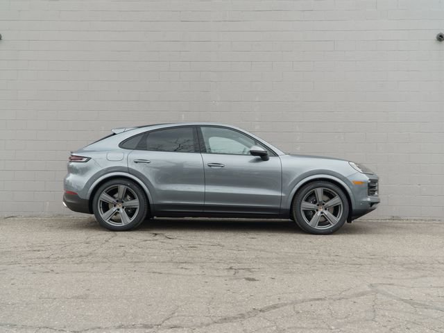New 2026 Porsche Cayenne Coupe AWD/4WD image 8