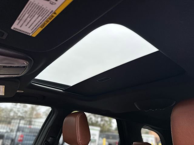 Used 2024 Dodge Durango SXT w/ SXT Blacktop Group image 22