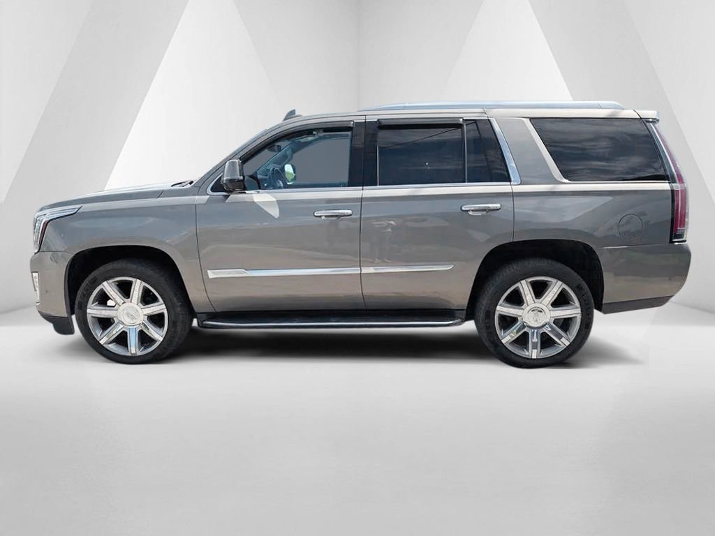 Used 2018 Cadillac Escalade Premium Luxury image 4