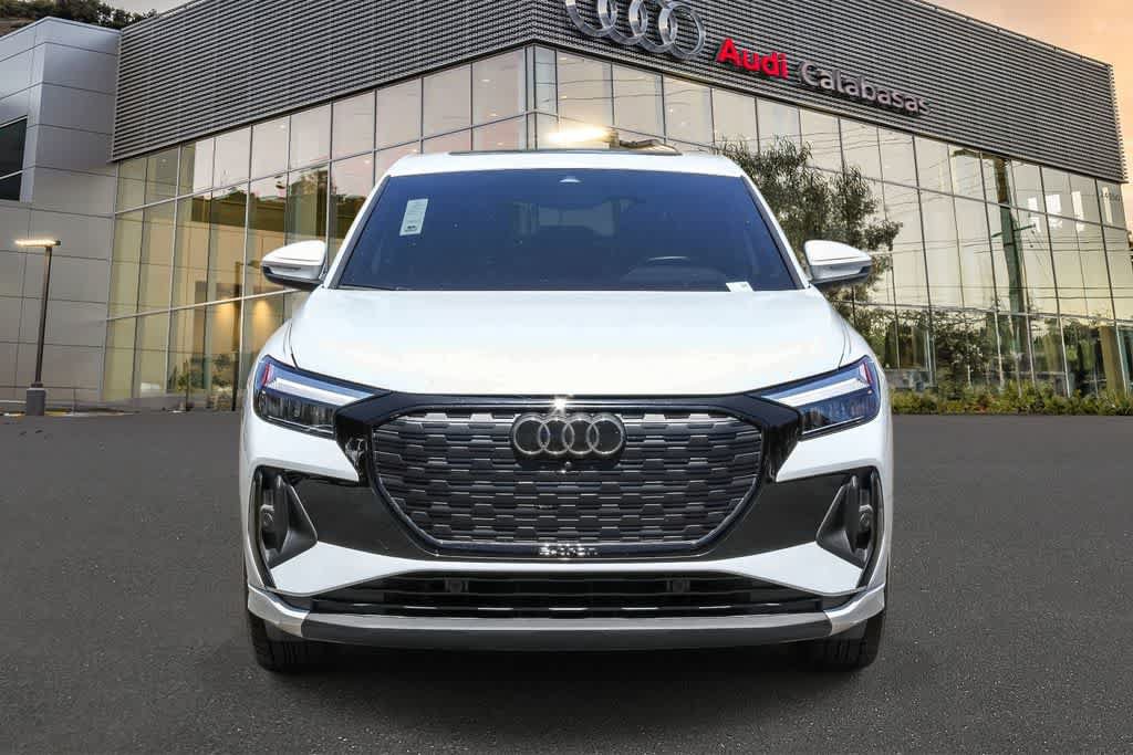 Used 2023 Audi Q4 e-tron Premium Plus w/ Premium Plus AWD/4WD image 6