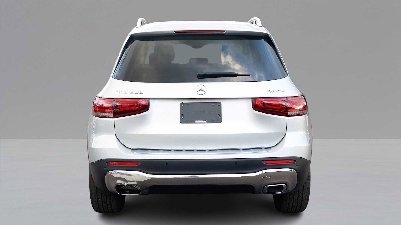 Certified 2023 Mercedes-Benz GLB 250 4MATIC image 6