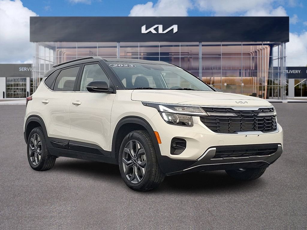 Certified 2024 Kia Seltos S image 1